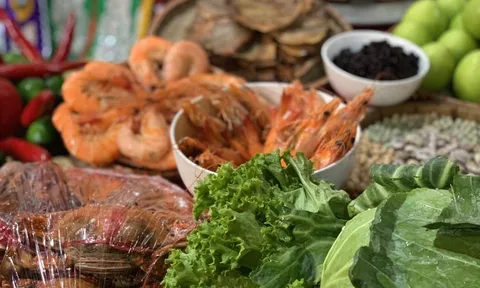 Cỗ cúng Sơn Trang - nét đẹp tình người miền Thượng