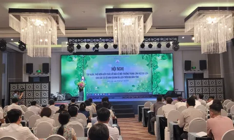 Khánh Hòa: Hơn 100 cơ sở kinh doanh du lịch tham gia Hội nghị tập huấn, phổ biến kiến thức về bảo vệ môi trường trong lĩnh vực du lịch
