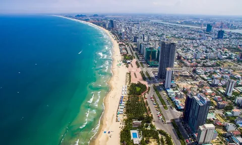 Báo Anh vinh danh 2 bãi biển ở Đà Nẵng lọt top 50 bãi biển đẹp nhất thế giới