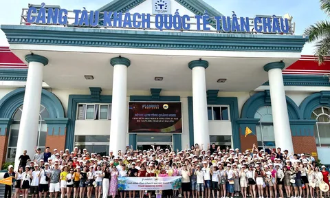Một công ty may tại Bắc Giang cho 5.100 nhân viên đi du lịch Hạ Long