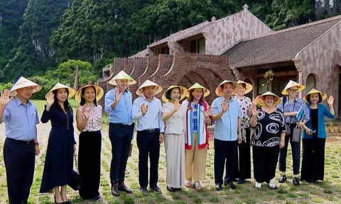 Dấu ấn Di sản Tràng An (Ninh Bình) với Đoàn đại biểu Nghị viện Australia