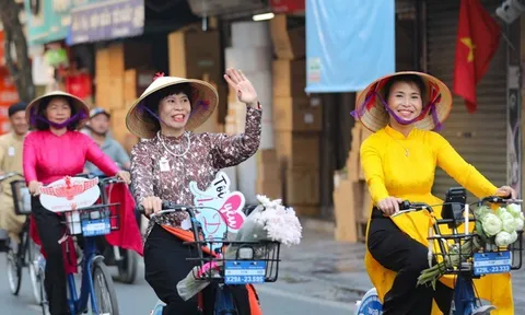 Hà Nội đón gần 19 triệu lượt khách du lịch trong 8 tháng