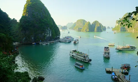 Từ 13/9, Vịnh Hạ Long sẵn sàng đón tiếp, phục vụ khách du lịch sau bão