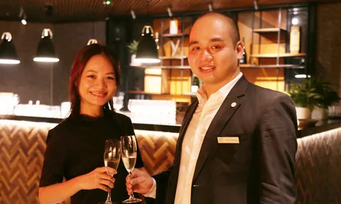 Bữa tiệc giao thoa nồng ấm "Sip in the garden" tại khách sạn Sheraton West