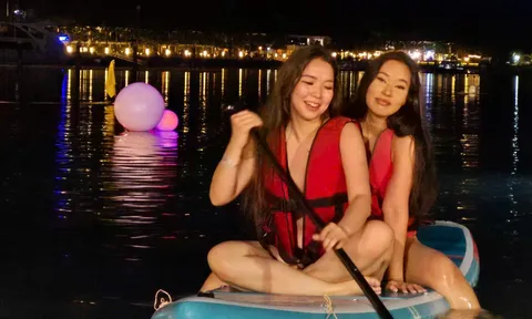 Ra mắt dịch vụ Tắm biển đêm để phục vụ du khách