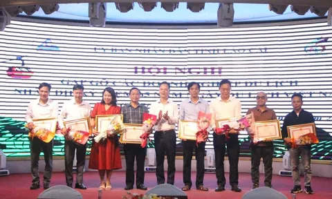 Lào Cai: Hội nghị gặp gỡ các doanh nghiệp du lịch - định hướng phát triển bền vững và hiệu quả