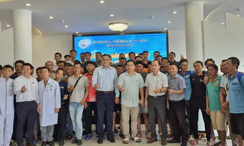 Nam Khánh Hòa tập huấn bơi, lặn – Nâng cao an toàn cho du lịch biển đảo