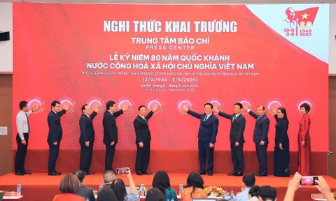 Khai trương Trung tâm Báo chí phục vụ hơn 1.500 phóng viên, biên tập viên tác nghiệp Lễ kỷ niệm 80 năm Quốc khánh
