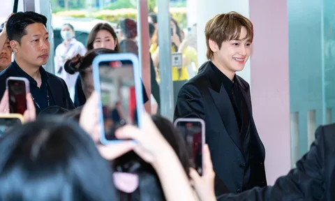 Hai diễn viên Hàn Quốc mê Việt Nam: Kim Bum, Lee Kwang Soo "hòa tan" cùng văn hóa Việt
