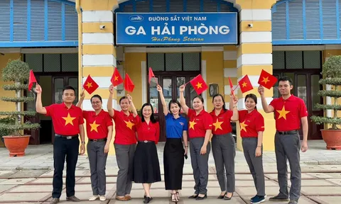 Hải Phòng chạy thử đôi tàu hỏa chở công nhân viên chức đi làm với giá vé ưu đãi bất ngờ