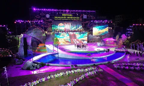 Điện Biên rực rỡ trong Festival Tinh hoa Tây Bắc 2025