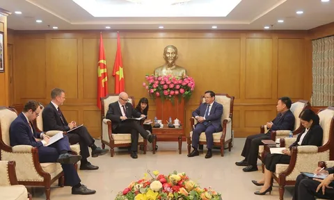 Đặc phái viên Thương mại của Chính phủ Anh thăm Việt Nam, tăng cường quan hệ kinh tế và đối tác chiến lược