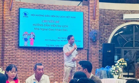 Hội Hướng dẫn viên Du lịch Việt Nam lan tỏa tinh thần “nhà ngoại giao nhân dân” trong nghề hướng dẫn