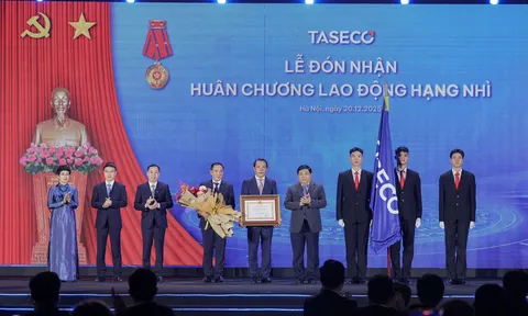 Taseco Group đón nhận Huân chương Lao động hạng Nhì: 20 năm bền bỉ kiến tạo giá trị cho du lịch và dịch vụ Việt Nam