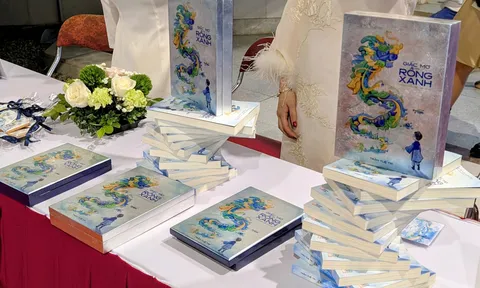 Ra mắt sách “Giấc mơ hóa Rồng Xanh - Thương hiệu Việt Nam 2045” tại Hà Nội