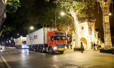 GẤP RÚT HOÀN THIỆN HÀNH TRÌNH ĐƯA VŨ KỊCH “KHỔNG TƯỚC” ĐẾN HÀ NỘI