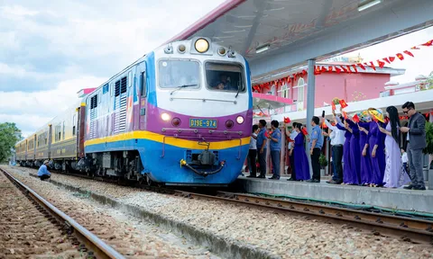 Khai trương đoàn tàu di sản “Phong Nha - Cố đô Huế: Hành trình di sản thế giới” Từ phương tiện đến không gian trải nghiệm