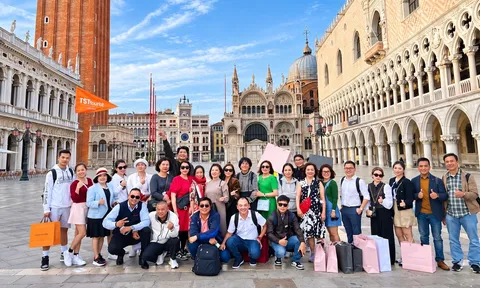 TSTtourist được vinh danh tại World Travel Awards 2026