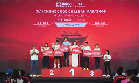 Hơn 14.500 vận động viên từ 57 quốc gia và vùng lãnh thổ tạo nên kỷ lục mới tại Marathon quốc tế Hà Nội Techcombank mùa thứ 5