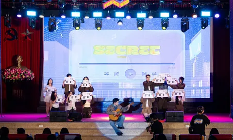 Tân sinh viên AJC hòa mình vào đêm nhạc hội Festivia 2026