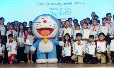 Quỹ học bổng Mèo máy thông minh: 30 năm chắp cánh ước mơ cho trẻ em Việt Nam
