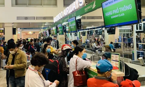 Vé máy bay Tết giá cao, doanh nghiệp lữ hành lo “đói khách”