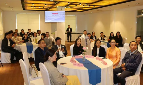 Khai giảng lớp đào tạo quản trị du lịch – khách sạn theo chuẩn Thụy Sĩ tại Huế