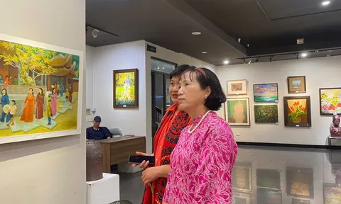 Tháng Ba Hà Nội: Ghé triển lãm “Phụ nữ yêu và vẽ” để cảm nhận vẻ đẹp nghệ thuật