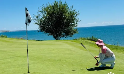 Loan Đặng gợi ý những sân golf tốt nhất Bulgaria