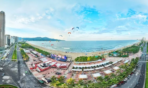Đà Nẵng: Xử lý nghiêm hoạt động bán hàng rong chèo kéo khách du lịch