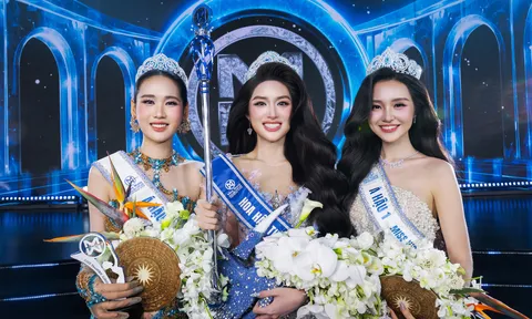 Phan Phương Anh đăng quang Miss World Vietnam 2025: Hoa hậu sở hữu IELTS 7.5, GPA 3.63