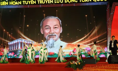 Khai mạc Liên hoan Tuyên truyền lưu động toàn quốc tại Quảng Ninh