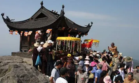 Khu danh thắng Yên Tử đã cán mốc đón 1 triệu du khách