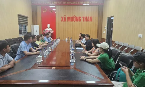 Cụm Hiệp hội Du lịch các tỉnh, thành phố phía Bắc giúp đỡ xã Mường Than khắc phục hậu quả thiên tai