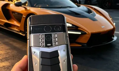 Cận cảnh phiên bản Vertu Agent Q chỉ có 25 chiếc trên thế giới