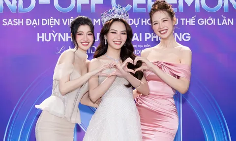 Hoa hậu Mai Phương nhận sash đại diện Việt Nam dự thi Miss World lần thứ 71