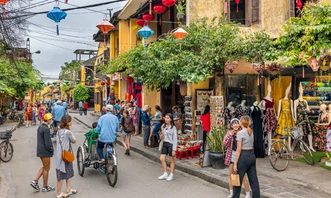 Việt Nam đón 8 triệu lượt khách du lịch trong 5 ngày lễ