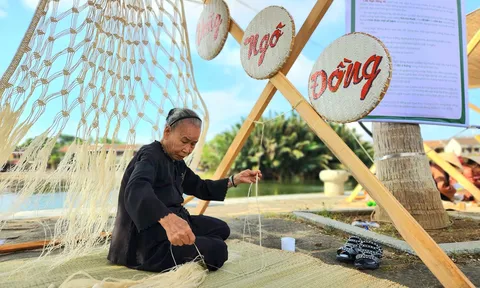 Một làng nghề của nước ta đón nhận danh hiệu di sản văn hóa phi vật thể cấp quốc gia