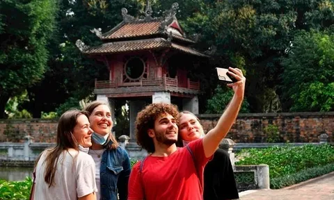 Du lịch Việt Nam "lập đỉnh" khách quốc tế: Bội thu quý đầu năm, mở ra kỳ vọng bứt phá kinh tế