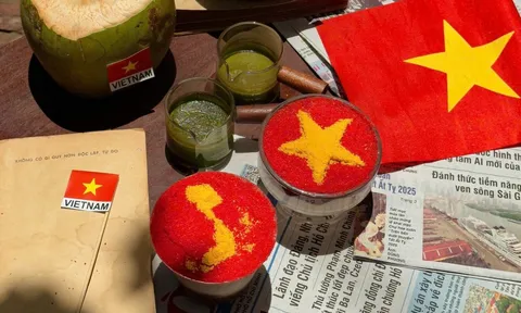 Lưu ý thời gian mở và đóng cửa những quán cà phê gần khu vực diễu binh