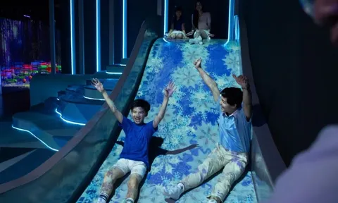 Khám phá "Thành phố Ánh Sáng" Light City: Hành trình giáo dục công nghệ đa giác quan lần đầu tiên tại Việt Nam