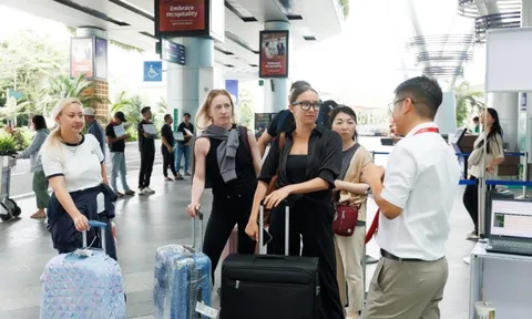 Du lịch Việt Nam 2025: Sau 9 tháng đón trên 15,4 triệu lượt khách quốc tế, vượt 21,5% so với cùng kỳ