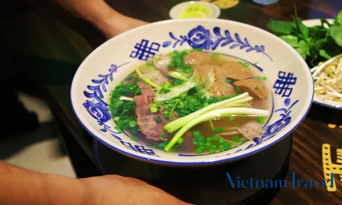 Du khách đến Bảo tàng Phở không chỉ để ăn phở, mà để nghe câu chuyện văn hóa người Việt