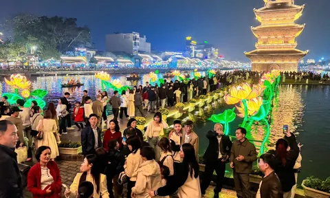 Du lịch Tết Bính Ngọ 2026: Sức nóng lan tỏa khắp ba miền