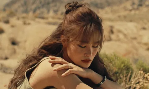 “Thung lũng Chết” có phải là bối cảnh chính trong MV mới của ca sĩ Đông Nhi?