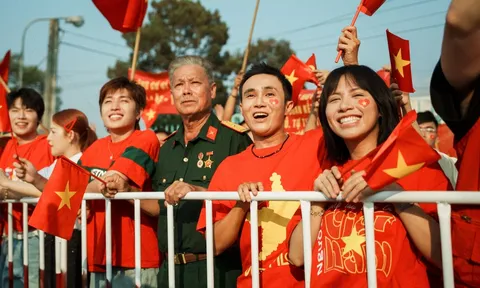Huỳnh Lập: “Tinh thần yêu nước không phải theo thời điểm” trong dự án điện ảnh "Nghỉ Hè Sợ Nghỉ Hưu"