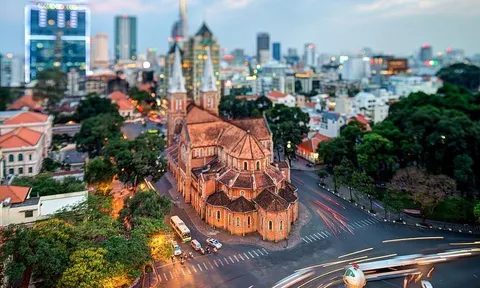 6 nhà thờ trên 100 năm tuổi ngay trung tâm Thành phố Hồ Chí Minh