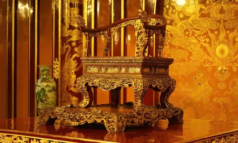 Từ việc ngai vàng triều Nguyễn bị phá hoại đến trách nhiệm của người quản lý và bảo tồn các di sản văn hóa