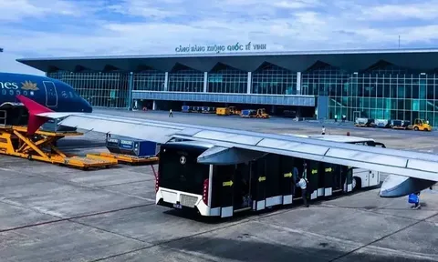 Doanh nghiệp du lịch tìm phương án cho khách trước thông tin đóng cửa sân bay Vinh