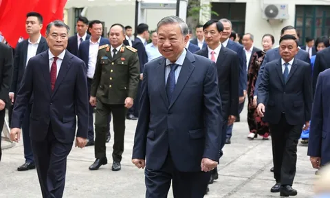 Chùm ảnh: Các đồng chí lãnh đạo Đảng, Nhà nước thực hiện quyền cử tri